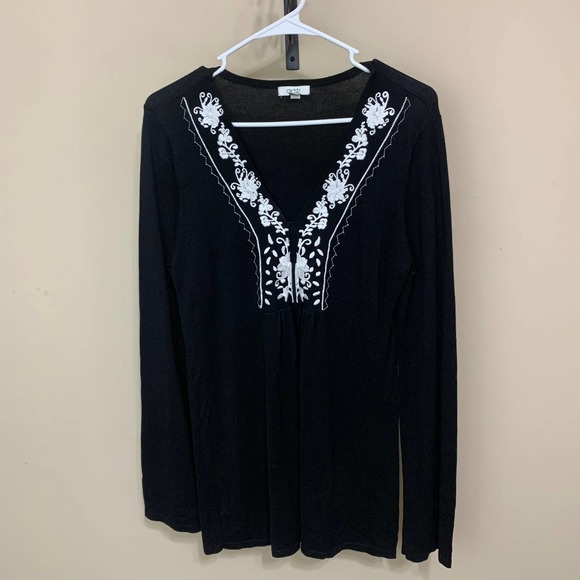 Cache Black Silky V-Neck Knit Top with White Embroidery - Picture 1 of 6